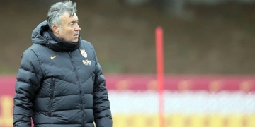 Ex-técnico do Flamengo, Domènec Torrent acumula três derrotas em três jogos sob o comando do Galatasaray