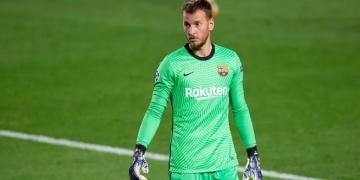 Imprensa da Espanha diz que goleiro Neto pode deixar o Barcelona nesta janela; Flamengo segue interessado na contratação