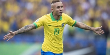 Flamengo apresenta proposta formal ao Benfica pela compra de Everton Cebolinha