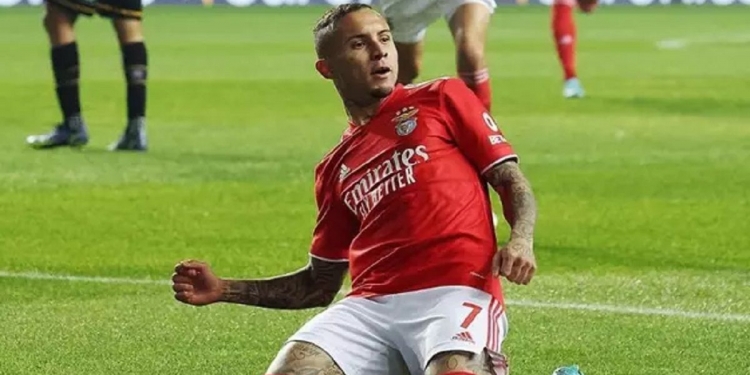 Torcedores do Benfica se desesperam com sondagens do Flamengo por Everton Cebolinha: ‘Tem que vender pelo dobro’