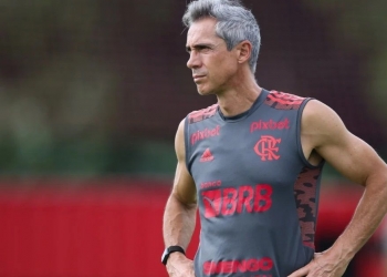 Flamengo bate o martelo após sondagens de clube da Série A pela compra de jogador de Paulo Sousa