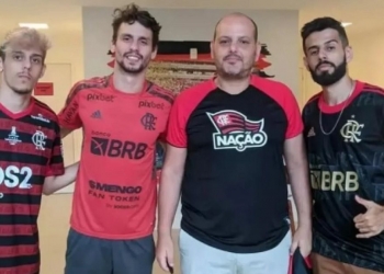 Foto do joelho de Rodrigo Caio extremamente inchado causa preocupação nos torcedores do Flamengo