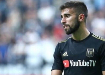 Atacante uruguaio entra na mira do Flamengo; conversas foram reestabelecidas após negativa do Benfica por Cebolinha
