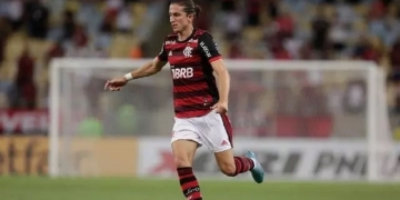 Filipe Luís rompe o silêncio e fala sobre trabalho de Paulo Sousa: ‘talvez falte química nesse sistema de jogo’