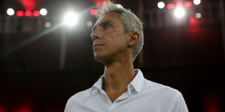 Paulo Sousa sofre processo de ‘fritura’ no Flamengo e pode cair em caso de derrota para o Fluminense, diz jornalista