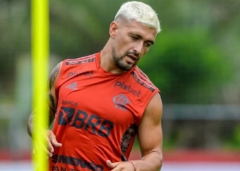 Flamengo de Paulo Sousa perde Arrascaeta e Isla para estreia na Libertadores