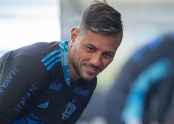 Flamengo recebe sondagens de dois times do exterior pela contratação do goleiro Diego Alves