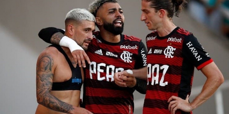 Globo estuda ‘tirar’ Filipe Luís do Flamengo e contratá-lo como comentarista da Copa do Mundo de 2022