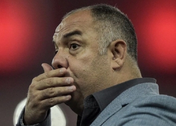 Torcida do Flamengo chama Marcos Braz de ‘covarde’ e cobra demissão do vice-presidente por atitude nos bastidores