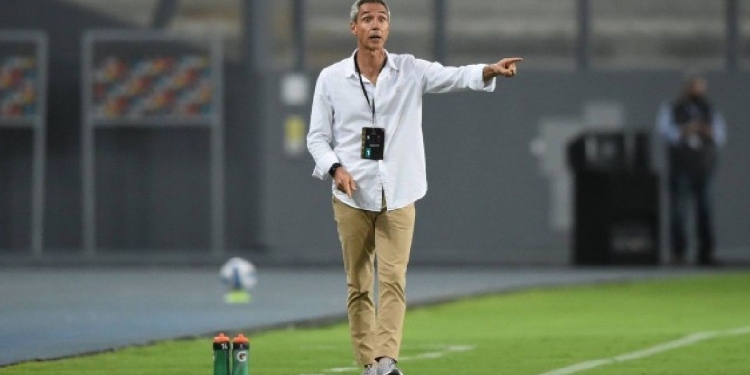 Flamengo terá que pagar elevada e milionária multa a Paulo Sousa caso decida de vez pela demissão do português