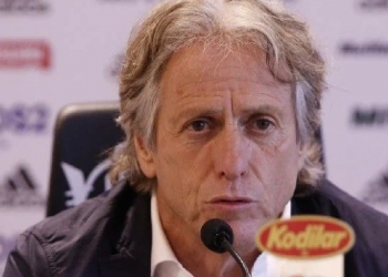 Flamengo planeja reunião com Jorge Jesus para este mês de abril em meio a pressão contra Paulo Sousa