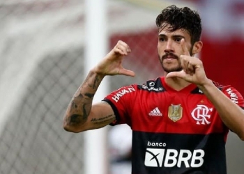 Ronaldo Fenômeno quer comprar Gustavo Henrique, do Flamengo, para ser titular do Cruzeiro na Série B