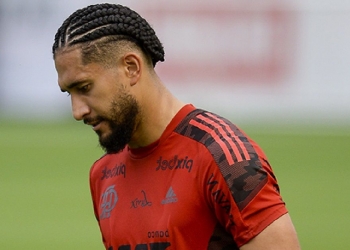 Pablo causa susto nos bastidores do Flamengo por sua força e é descrito como ‘cavalo’; retorno aos gramados está próximo