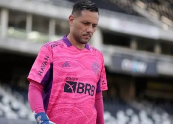 São Paulo, de Rogério Ceni, demonstra interesse na compra de Diego Alves, do Flamengo, para substituir Tiago Volpi