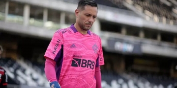 São Paulo, de Rogério Ceni, demonstra interesse na compra de Diego Alves, do Flamengo, para substituir Tiago Volpi