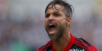 Contestado no Flamengo, Diego Ribas é sondado pelo milionário futebol árabe e pode estar de saída da Gávea