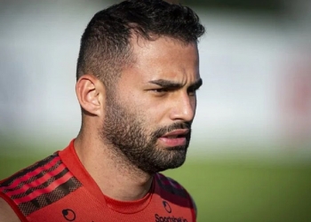 Thiago Maia dispara após cobrança de torcedor por erros de passes: ‘Tô ficando bravo com isso’