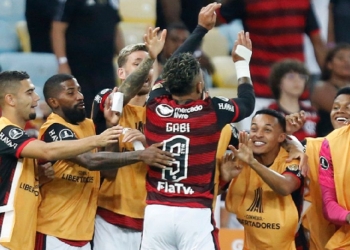 Gabigol bate feito inédito em toda a história da Libertadores ao marcar pelo Flamengo contra o Talleres