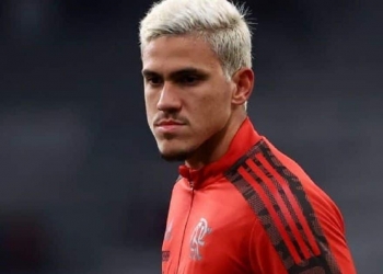 Palmeiras prepara nova investida por Pedro após mãe do atacante ser flagrada chorando no Maracanã