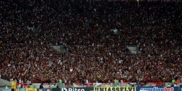 Flamengo x Palmeiras foi o maior público da história do ‘novo’ Maracanã e recorde do Brasileirão é quebrado