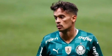 Flamengo e Botafogo estariam interessados em Gustavo Scarpa, de saída do Palmeiras; salário exorbitante preocupa a Nação