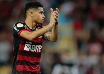 Imprensa da Europa ovaciona João Gomes, do Flamengo: ‘o grande ladrão de bolas do Brasileirão’