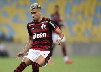Diretor do Manchester United telefona para Andreas Pereira e diz que conta com o jogador para a próxima temporada