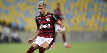 Diretor do Manchester United telefona para Andreas Pereira e diz que conta com o jogador para a próxima temporada