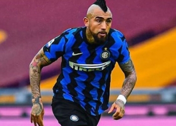 Jornal da Espanha diz que Arturo Vidal não é unanimidade no Flamengo e aponta ‘condição’ para chileno fechar com o Rubro-Negro
