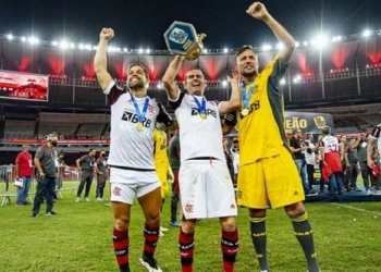 Filipe Luís e Diego Ribas querem renovar com o Flamengo; Diego Alves descarta acordo e pode forçar saída de graça