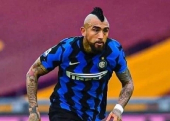 Mais um capítulo da novela: Arturo Vidal autoriza empresários a iniciarem negociações com o Flamengo