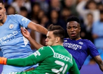 ‘Se vestiu de Pelé’: Vinícius Júnior leva imprensa da Espanha ao delírio após gol antológico na Liga dos Campeões