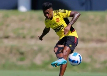 Bruno Henrique está de volta! Jogador se recupera de lesão e é reforço para o Flamengo diante da Universidad Católica