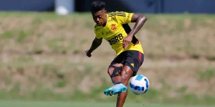 Bruno Henrique está de volta! Jogador se recupera de lesão e é reforço para o Flamengo diante da Universidad Católica