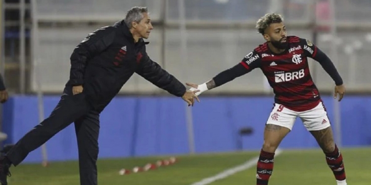 Após noite histórica, Gabigol manda recado a ex-atacante do Vasco que lhe ironizou: ‘vai ter que falar de mim’