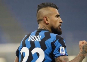 Cinco milhões de euros e três anos de contrato: Flamengo planeja tornar Arturo Vidal a estrela mais bem paga do futebol brasileiro