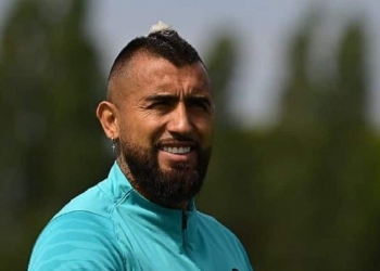 Contratado pelo Flamengo, Arturo Vidal deve ser o jogador mais bem pago do futebol brasileiro, superando Gabigol