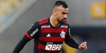 Flamengo avalia submeter Fabrício Bruno a cirurgia por conta de lesão raríssima; jogador pode ficar 5 meses afastado