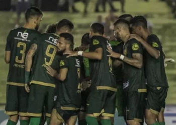 Altos-PI provoca o Flamengo às vésperas de decisão e insinua que eliminação agravará a ‘crise na Gávea’