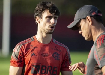 Rodrigo Caio rompe o silêncio, dispara tudo o que pensa sobre Paulo Sousa e confessa mágoas com ex-treinador