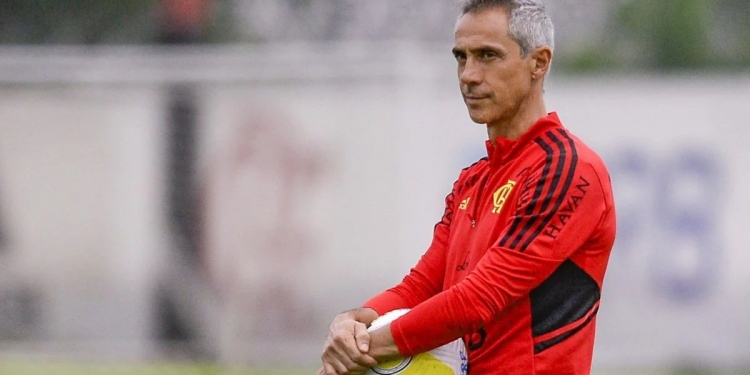 Paulo Sousa pede tratamento psicológico para titular do Flamengo; jogador é dono de ‘personalidade forte’