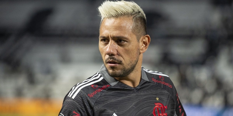 Diego Alves é dispensado pela comissão técnica de Paulo Sousa para duelo pela Libertadores