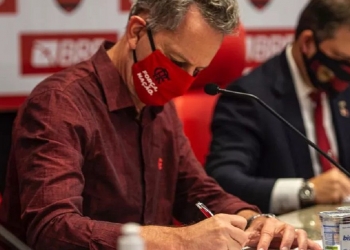 Vindo da Europa, atacante considerado uma das maiores promessas do futebol brasileiro retorna ao Flamengo