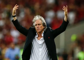 Jorge Jesus é contratado por time europeu e receberá salários multimilionários