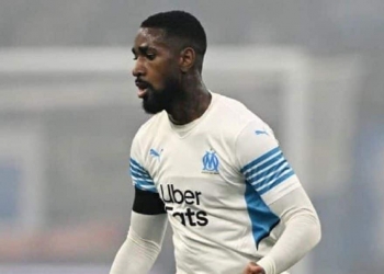 Gerson marca dois gols, classifica o Olympique de Marselha à Champions League e rende 5 milhões de euros ao Flamengo