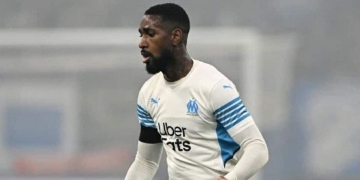 Gerson marca dois gols, classifica o Olympique de Marselha à Champions League e rende 5 milhões de euros ao Flamengo