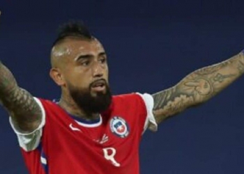 Flamengo bate o martelo e apresenta proposta a Arturo Vidal com salários de R$ 1,3 milhão por duas temporadas