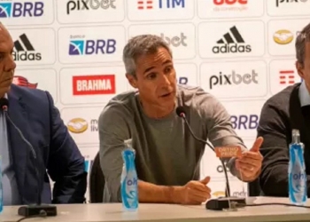 Após vaias e pedidos por Jorge Jesus, Marcos Braz rompe o silêncio e diz se Paulo Sousa continua no Flammengo