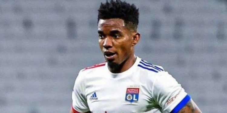 Com o aval de Paulo Sousa, Flamengo retoma conversas por contratação de Thiago Mendes pela terceira vez