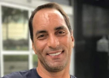 Edmundo teme que ídolo do Palmeiras feche com o Flamengo e manda recado para a diretoria do clube